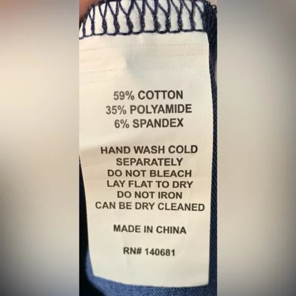 NWT 5X 26 Unique Vintage Dark Blue Denim High Waist Rizzo Cigarette Pants - Picture 9 of 9